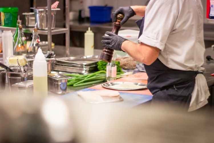 10 Ways to Lead and Empower the Back-of-House at Your Restaurant