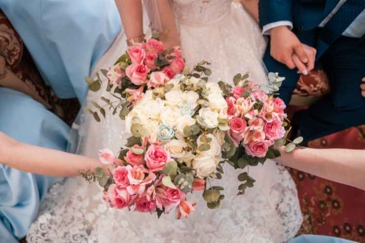 5 Best Flowers For Bridal Bouquets